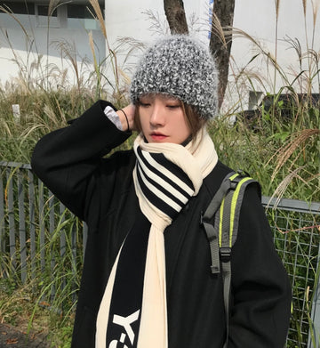 SNOWFLAKE BEANIE